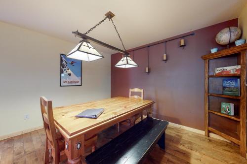 14 Topflite, Sunriver (photo 9)