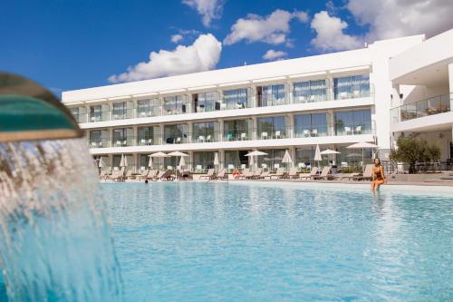 Hotel Gran Sagitario - image 11