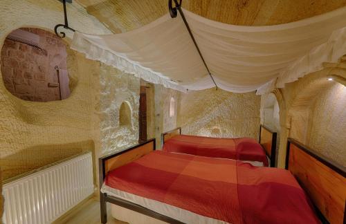 Taru Cave Suites - image 5