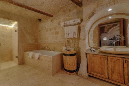 Taru Cave Suites - image 10