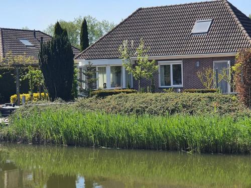 Vista exterior, Boutique Holiday Home in Zeewolde with Swimming Pool in Zwanenburg