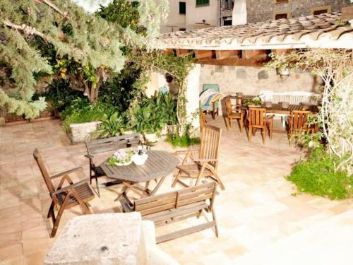  Rustic house in the picturesque village of Valldemossa with private pool in 07100 Valldemossa