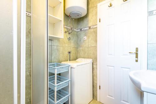 Two-Bedroom Apartment image 6