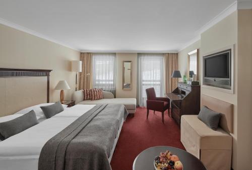 1 queen bed