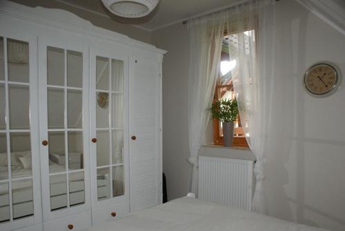 Apartament pod Śnieżką z sauną i kominkiem - image 4