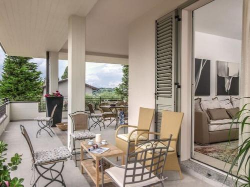 Balcony/terrace, Spacious Villa in Tavullia with Private Swimming Pool in Belvedere Fogliense