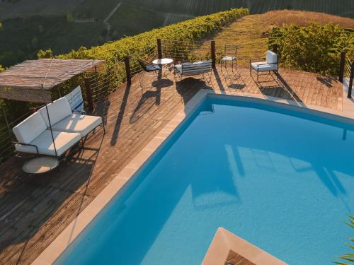 Swimming pool, Pretty Apartment in Ascoli Piceno with Bubble Bath in Acquaviva Picena