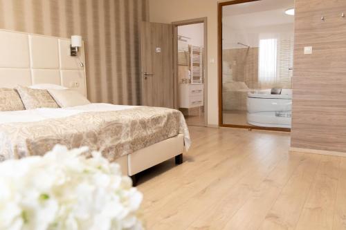 Vánkos & Eszcájg - Hotel - Újhartyán