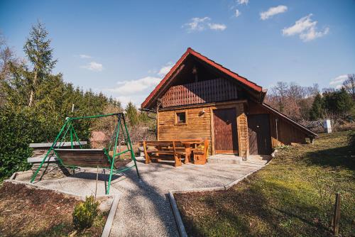 Wooden Cabin Zurej with Hot Tub