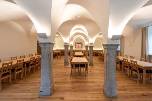 อาหารและเครื่องดื่ม, Schattenhofer Braugasthof in ไบลงรีส