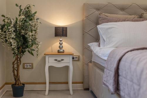 Max Luxury Apartments - image 5