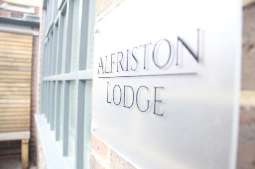 Alfriston Lodge By Air Premier