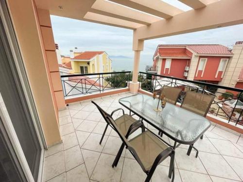 Endless Blue Seaside in Kavala