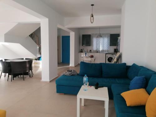Fully Furnished 4-Bed Town House in Mountain View Ras Al-Hekma in Zawiyat Ailat Nuh