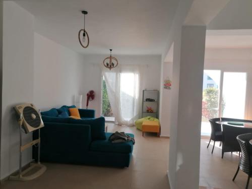 Fully Furnished 4-Bed Town House in Mountain View Ras Al-Hekma in 자위야트 아일라트 누