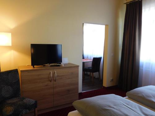 Hotel KonradP Holzkirchen - image 2