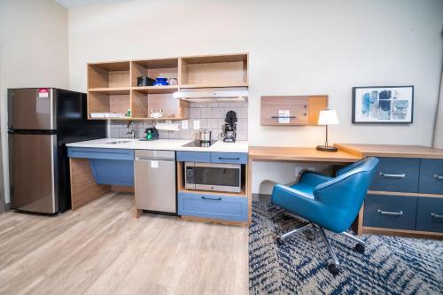 ห้องครัว, Candlewood Suites Charleston Mt Pleasant By IHG in เมานต์เพลเซนต์ (SC)