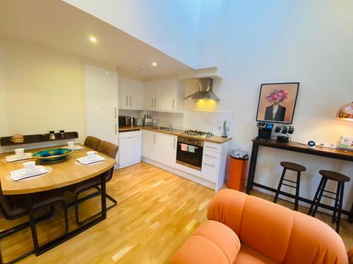 2 Bed 2 bath with Private Parking, Edinburgh (fotografie 10)