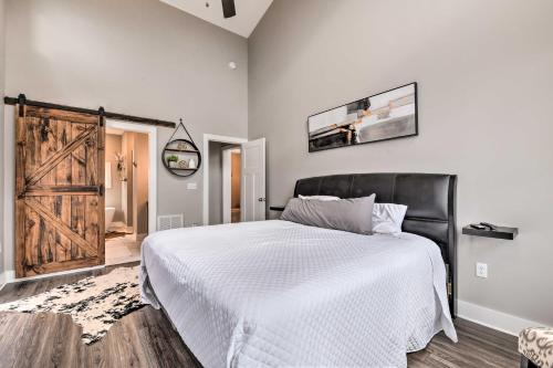 Scenic Hillside Cabin in Sylva with Hot Tub and Views! Scenic Hillside Cabin in Sylva with Hot Tub and Views!