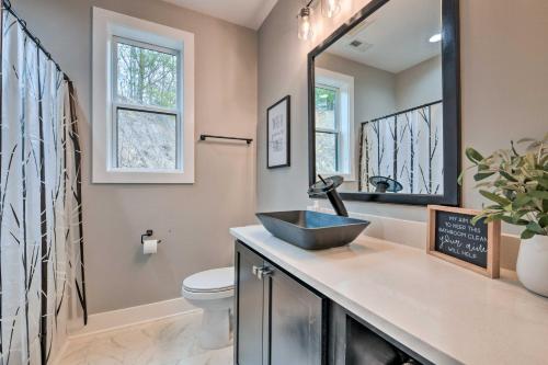 Scenic Hillside Cabin in Sylva with Hot Tub and Views! Scenic Hillside Cabin in Sylva with Hot Tub and Views!