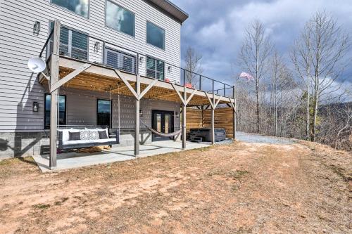 Scenic Hillside Cabin in Sylva with Hot Tub and Views! Scenic Hillside Cabin in Sylva with Hot Tub and Views!