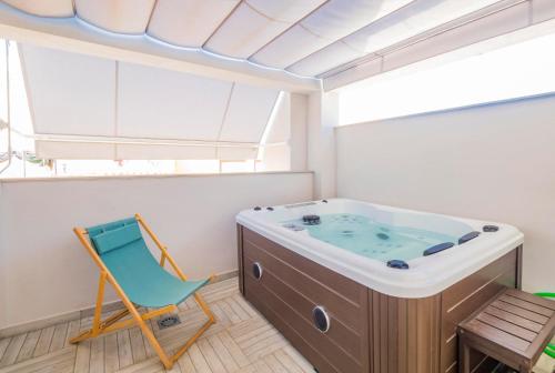  Casa con Jacuzzi ref 022 in Torre del Mar