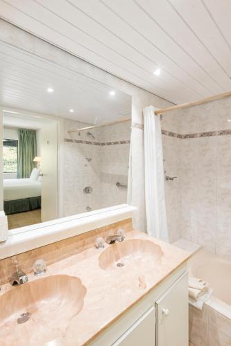 Suite, ocean, 2 bedrooms, ocean front