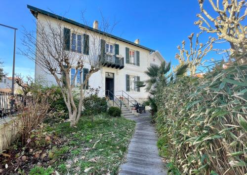 Superbe Maison Familiale Avec Jardin au Coeur de Biarritz - Location saisonnière - Biarritz