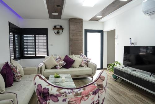 Bitra hermon suites in مجدل شمس