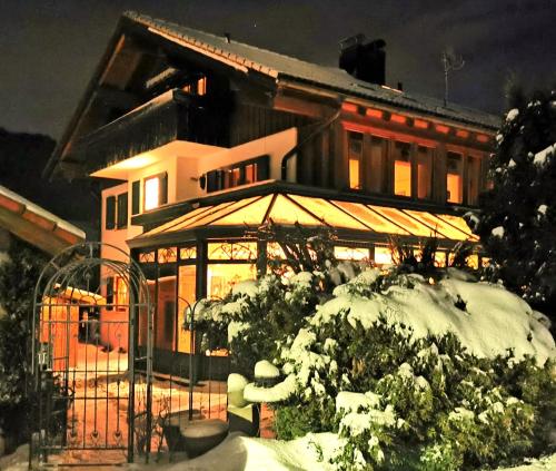 Konstanzer Bergblick mit Wintergarten - Apartment - Oberstaufen