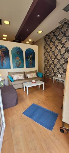  Cozy Place in Néa Palátia