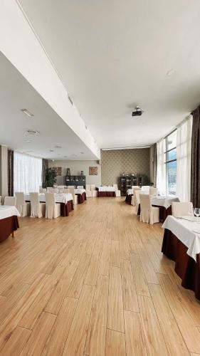 餐廳, Hotel Mencia Subbética (Hotel Mencia Subbetica) in 多尼亞門西亞