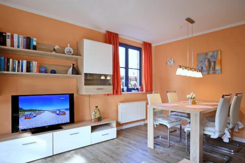 Apartment with Terrace image 10