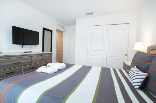 Charming Four Bedrooms Townhome with Hot Tub at Compass Bay Resort (3213) - image 14