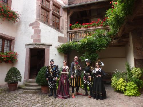 ADRIHOF à Riquewihr, Cour de l'Abbaye d'Autrey