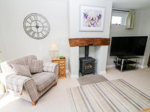 Hoopers End - main image
