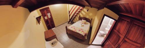 2 double beds, 1 twin bed