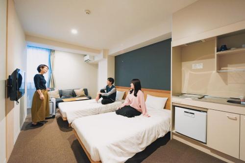 room detail thumbnail 1