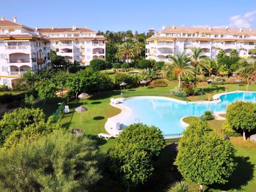 Luxurious Apartment in Marbella with Pool and Garden - image 14