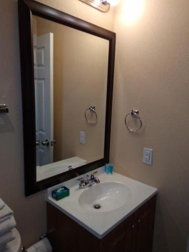 Anglers Hideaway Cabins Extended Stay photo