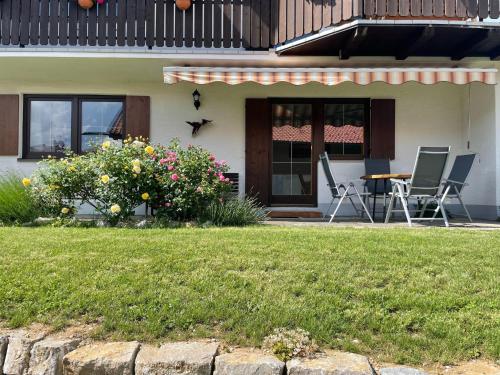 Lovely apartment in Wildsteig with furnished garden and bbq