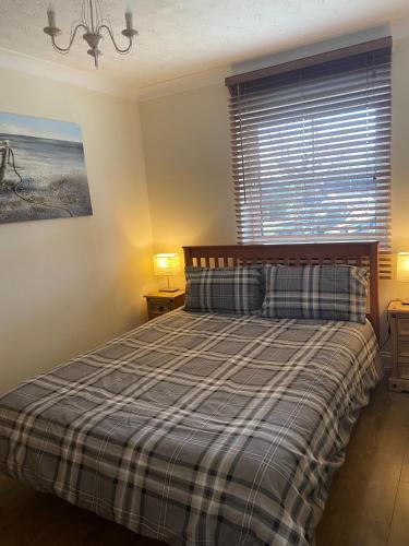 Waterfront House In The Heart Of St Neots - image 7