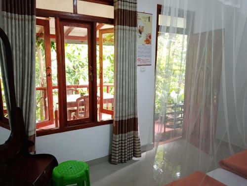 Deluxe Double Room image 8