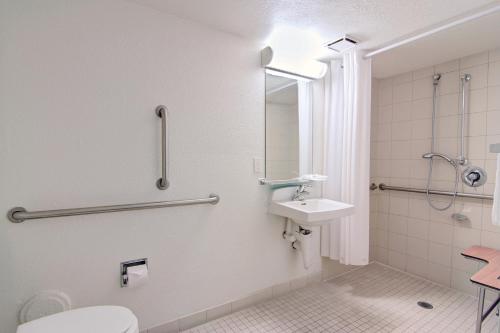 Motel 6-Tempe AZ - Broadway - ASU - image 12