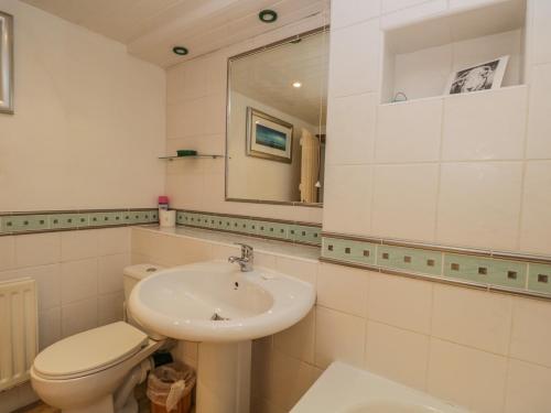 Tanner Croft Cottage Ambleside - image 12