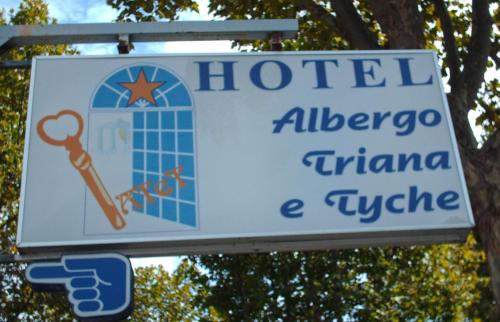 Hotel Triana e Tyche