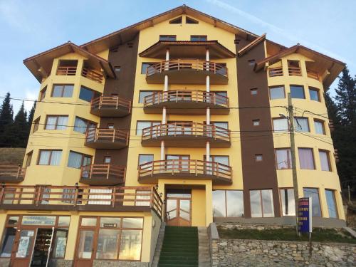 . HOTEL CARMINA