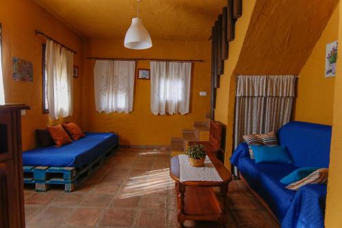  Casas Rurales El Viejo Castaño 2 in Pujerra