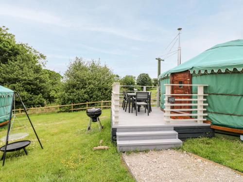 Mighty Oak Spire View Yurt gîte à louer Wingerworth