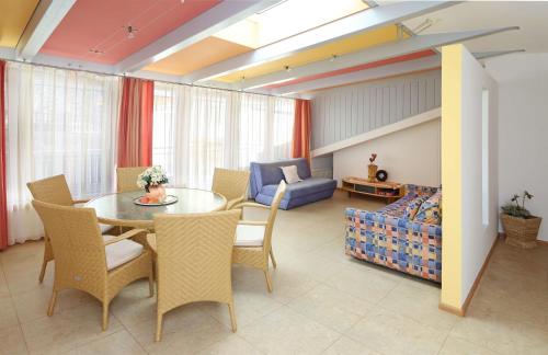 共用Lounge/電視區, 索內克酒店 (Residence Sonneck) in 馬爾特羅